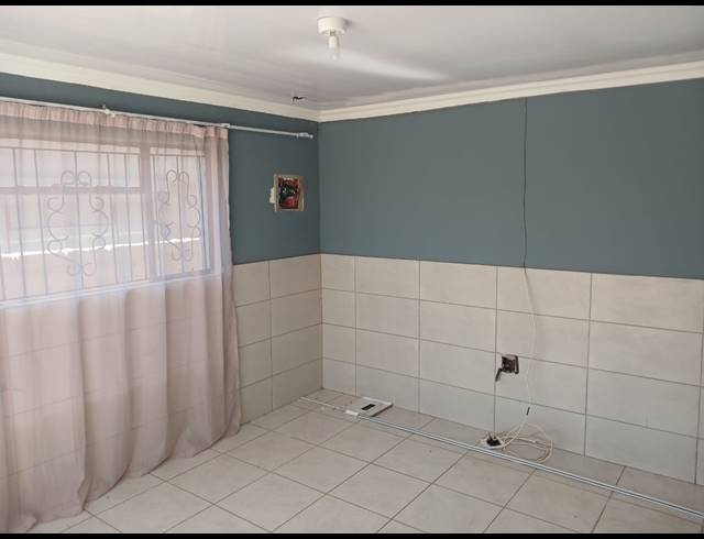 3 BEDROOM HOUSE FOR SALE IN SESHEGO E